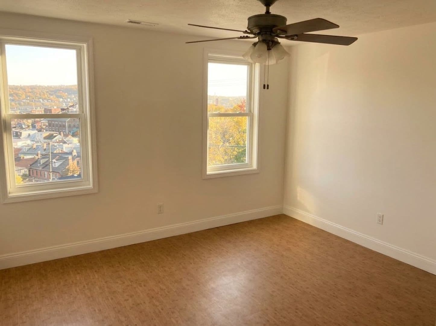 Pittsburgh House: 6 Brosville Street