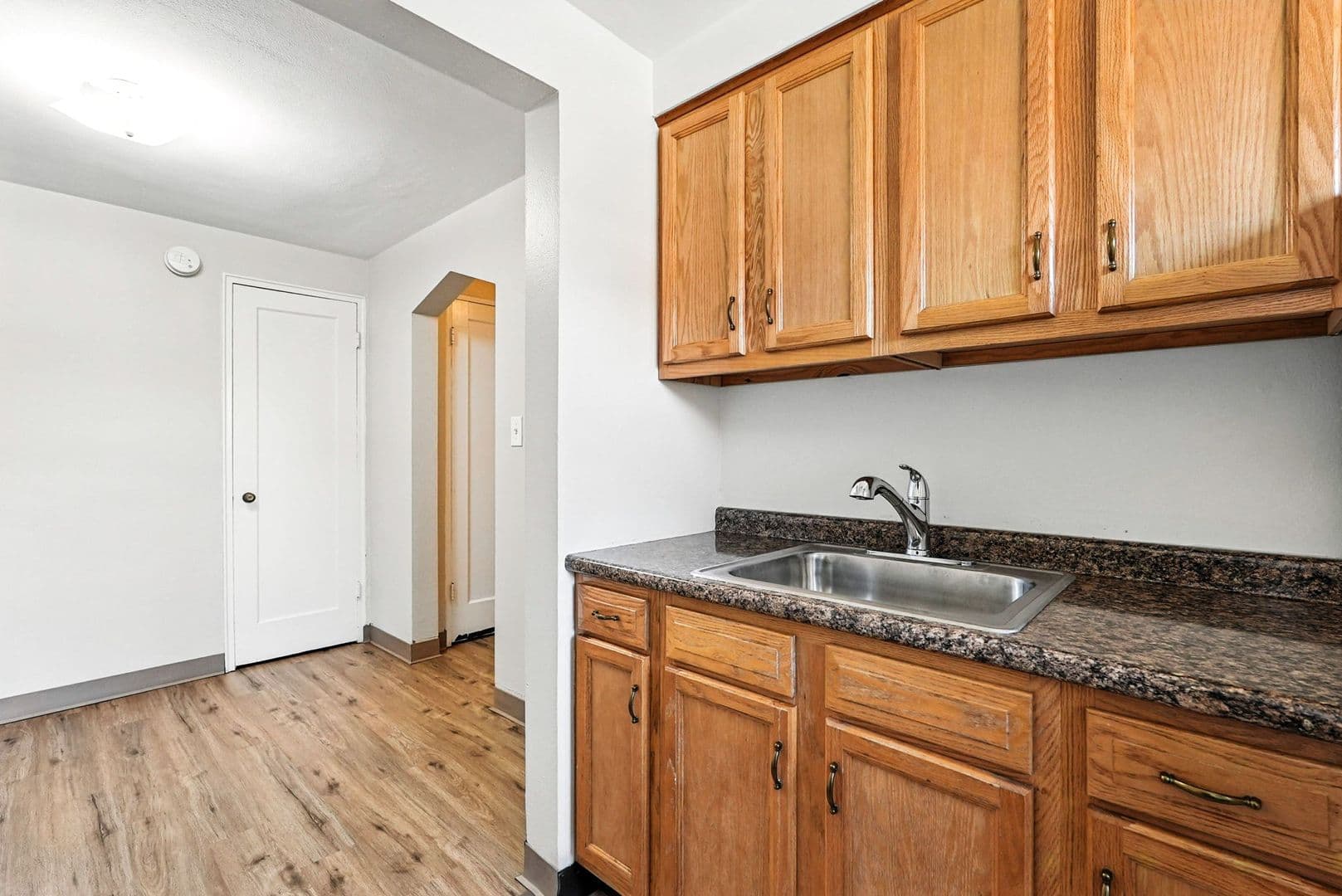 Pittsburgh Apartment: 677 Florida Avenue