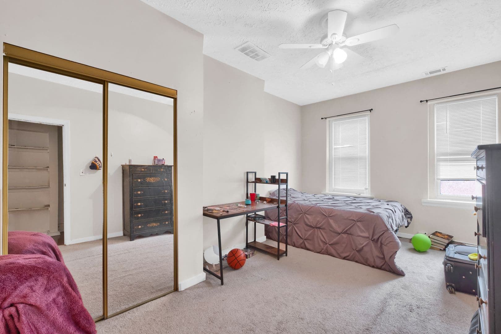Pittsburgh Apartment: 1808 Jane Street