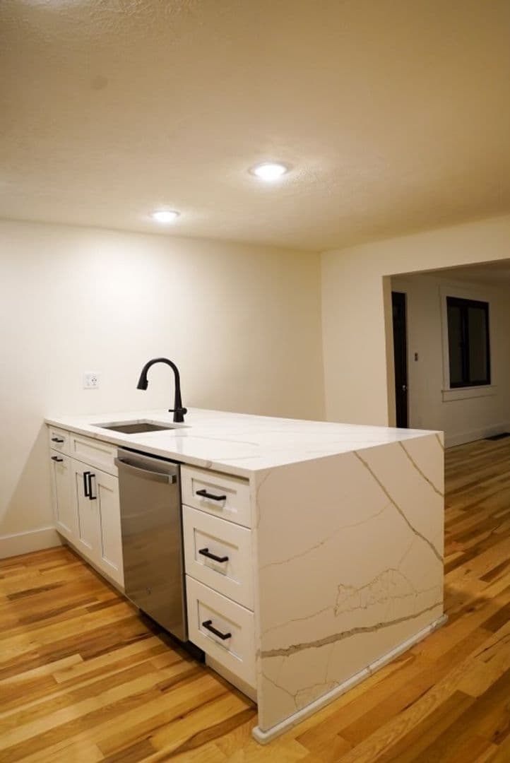 Pittsburgh House: 20 Kosciusko Way