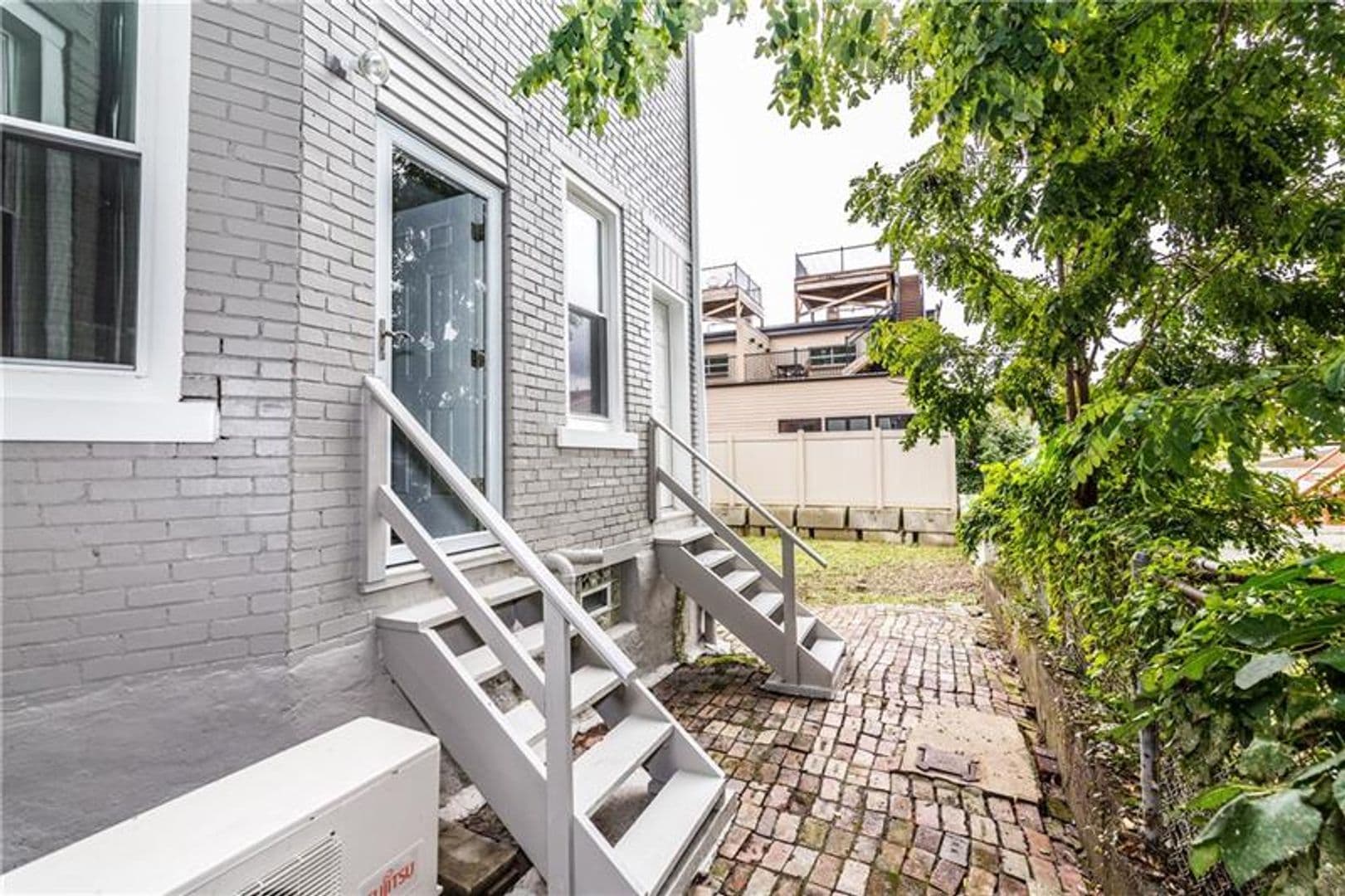Pittsburgh House: 1013 Bradish Street