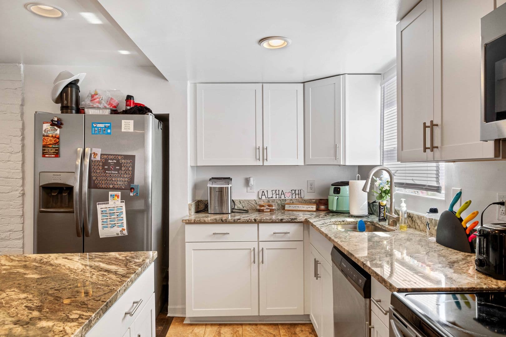 Pittsburgh House: 37 Uxor Way