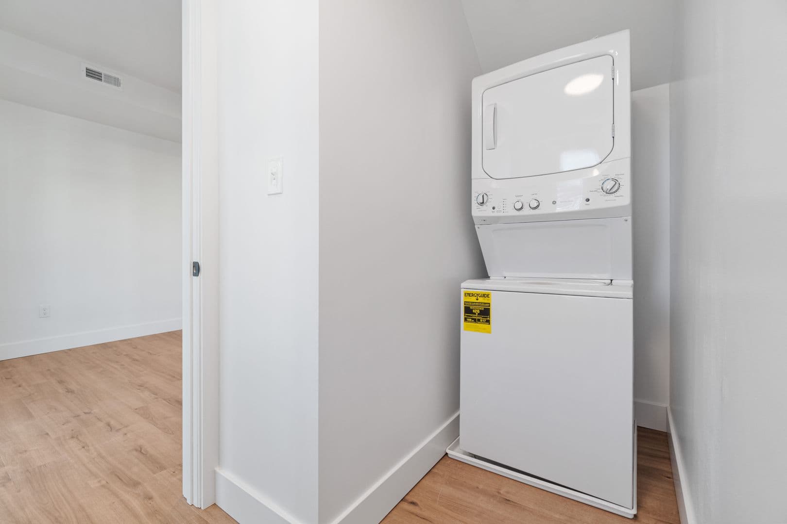 Pittsburgh Apartment: 506 Foreland Street