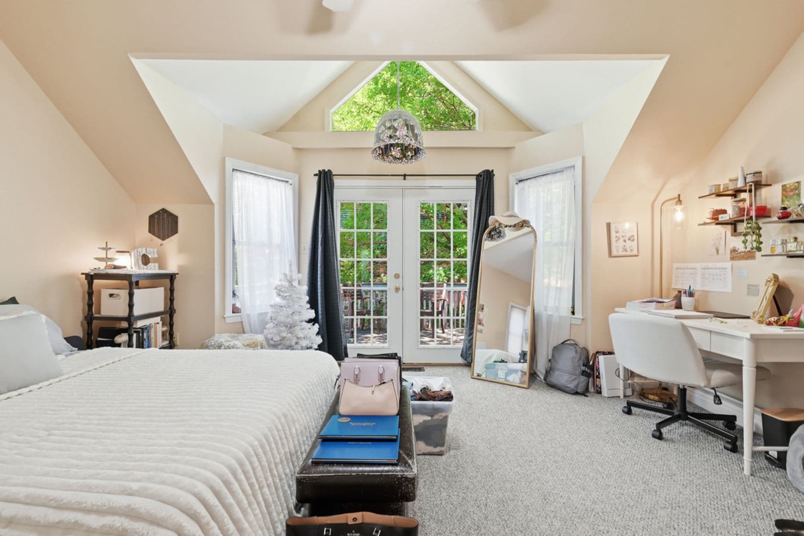 Pittsburgh House: 717 Copeland Street