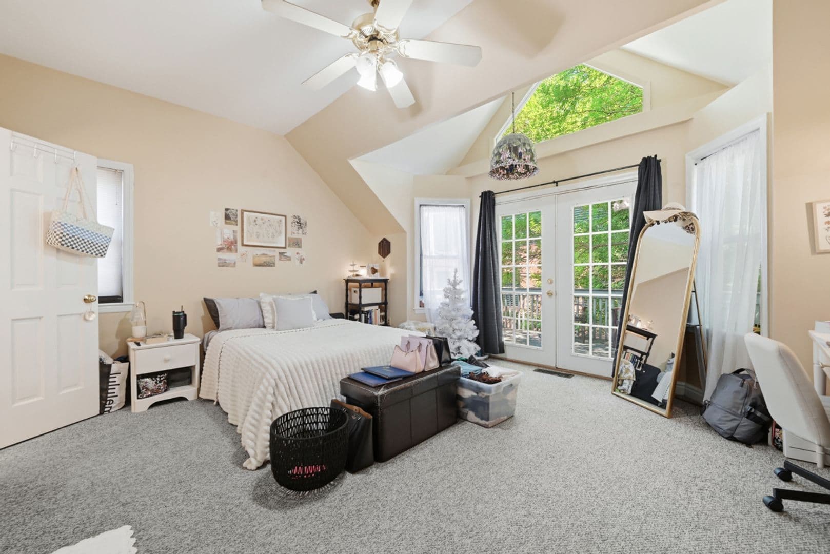 Pittsburgh House: 717 Copeland Street