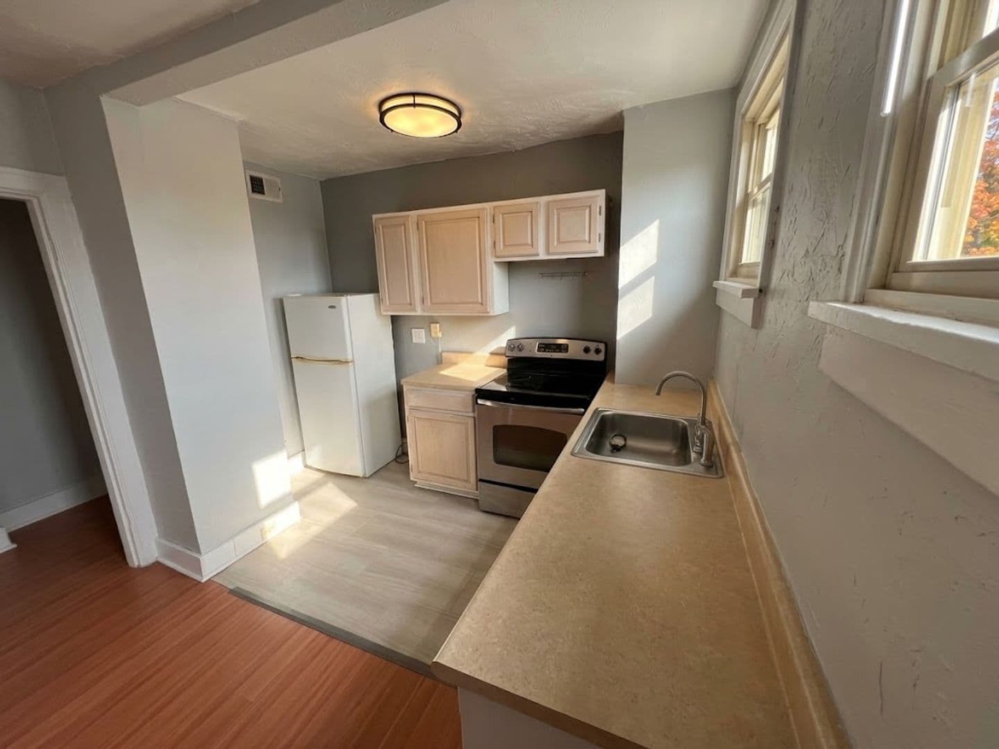 Pittsburgh Apartment: 119 Central Square