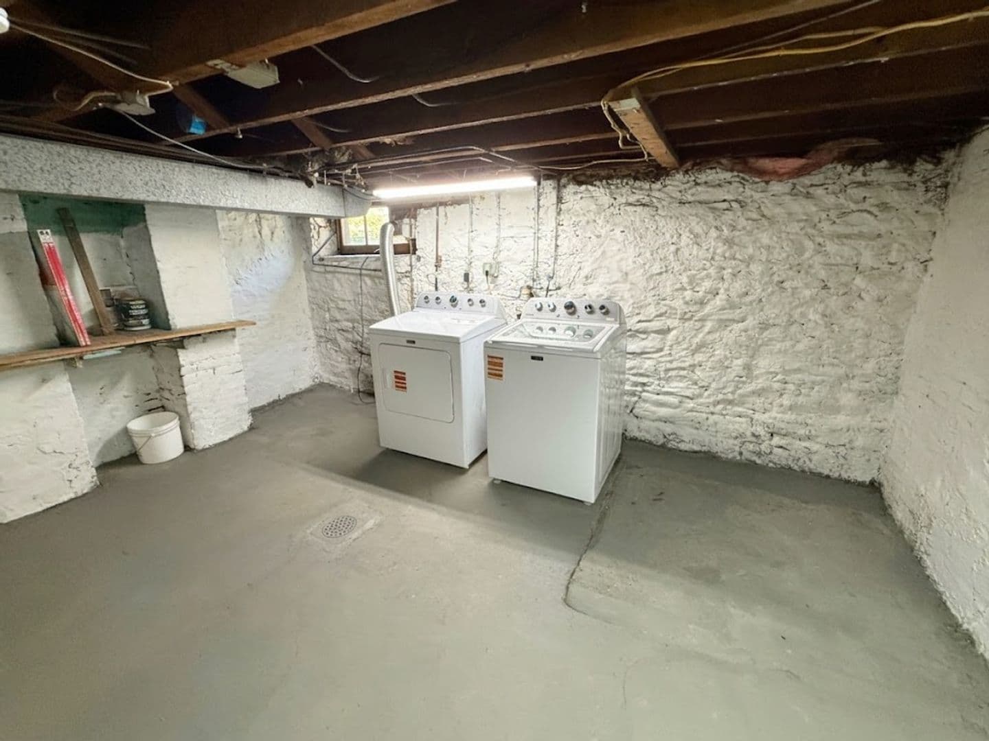 Munhall House: 602 E 17th Street