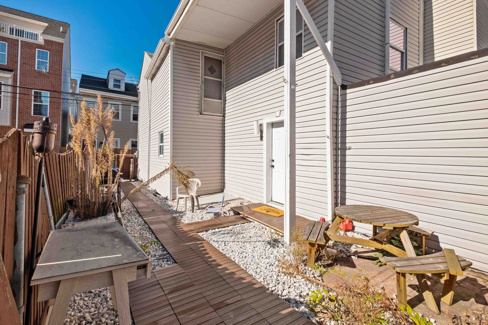 Pittsburgh House: 37 Uxor Way