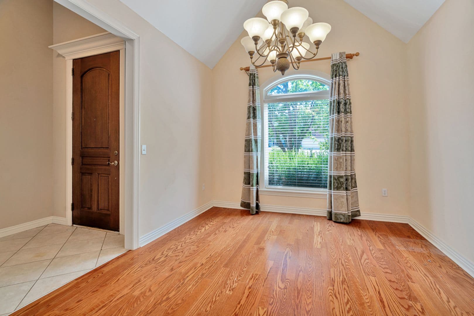 Fayetteville House: 3880 W. Morning Mist Drive