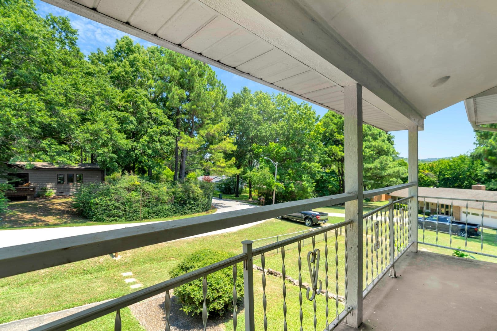 Fayetteville House: 1660 W. Palmer Pl