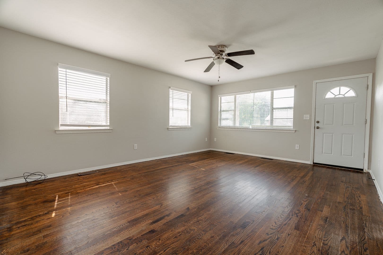 Farmington Apartment: 60 Neal