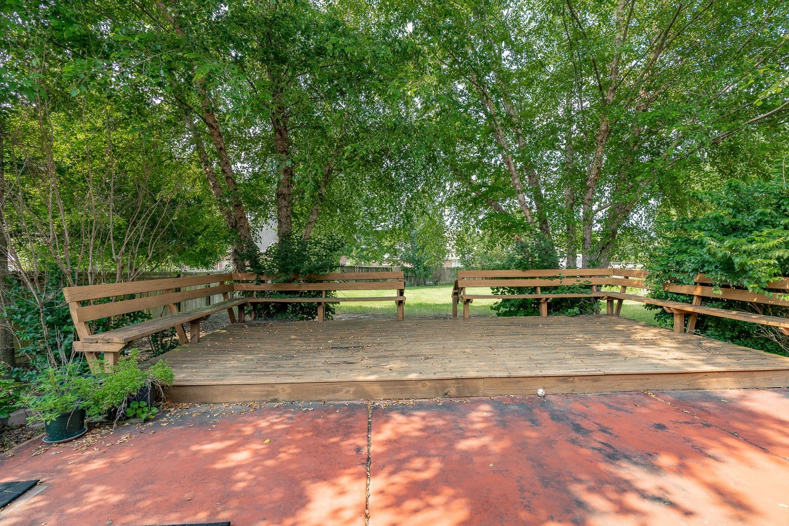 Fayetteville House: 3880 W. Morning Mist Drive
