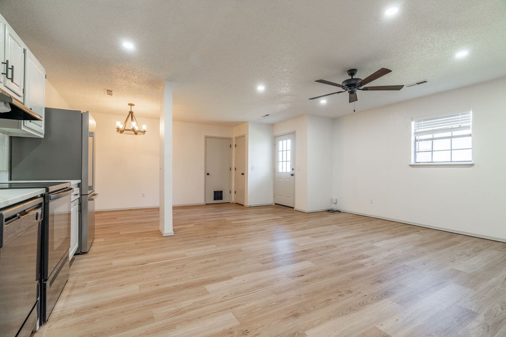 Springdale House: 2001 Cypress Pl