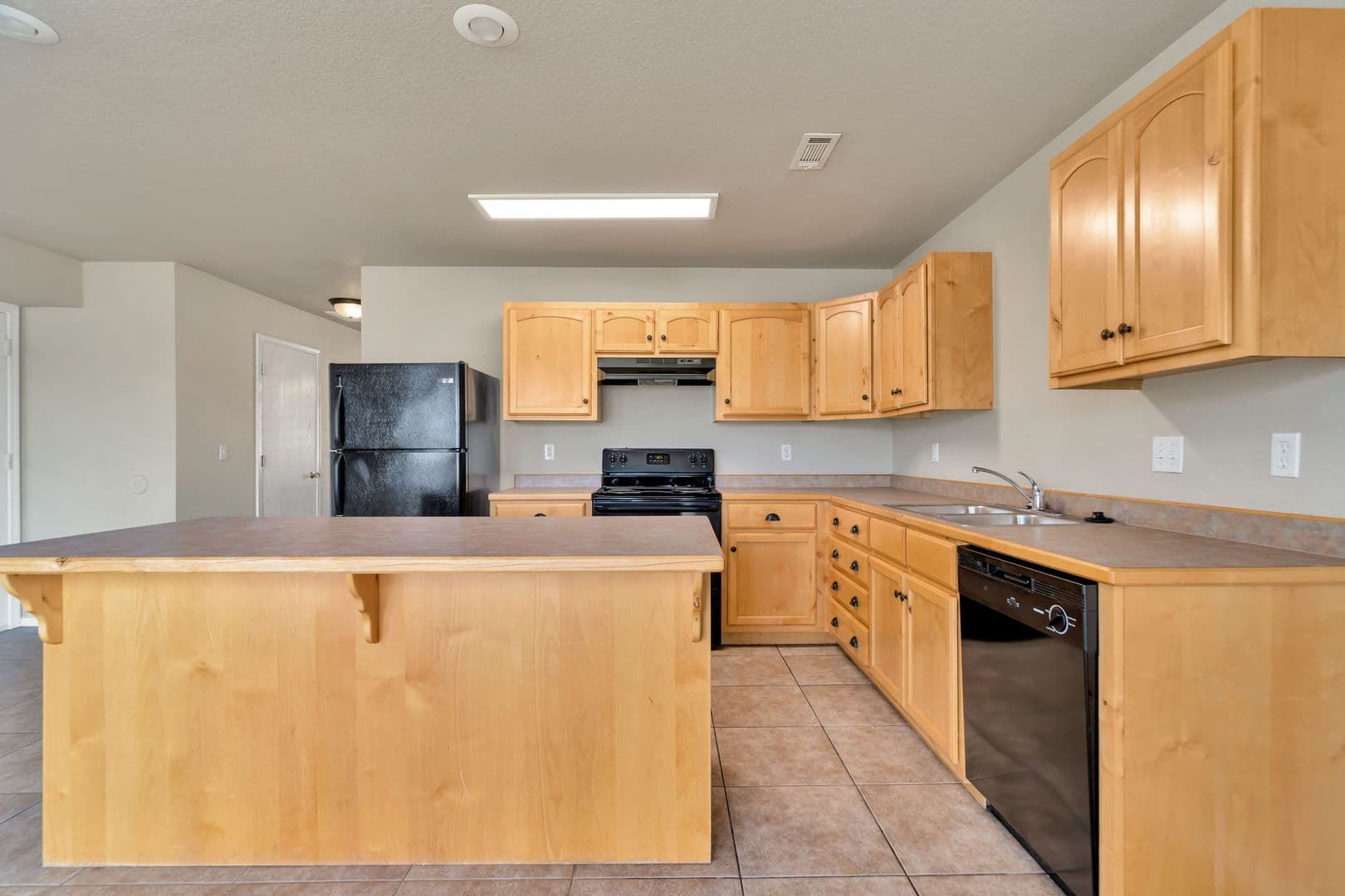 Fayetteville House: 2939 W. Scottswood Place