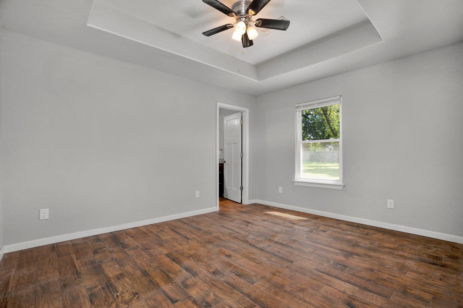 Gentry House: 412 S Byers Ave