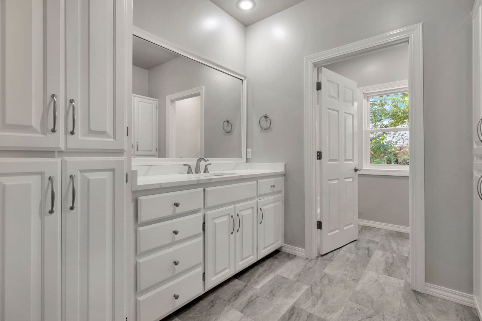 Springdale House: 4032 Tahoe Circle Drive