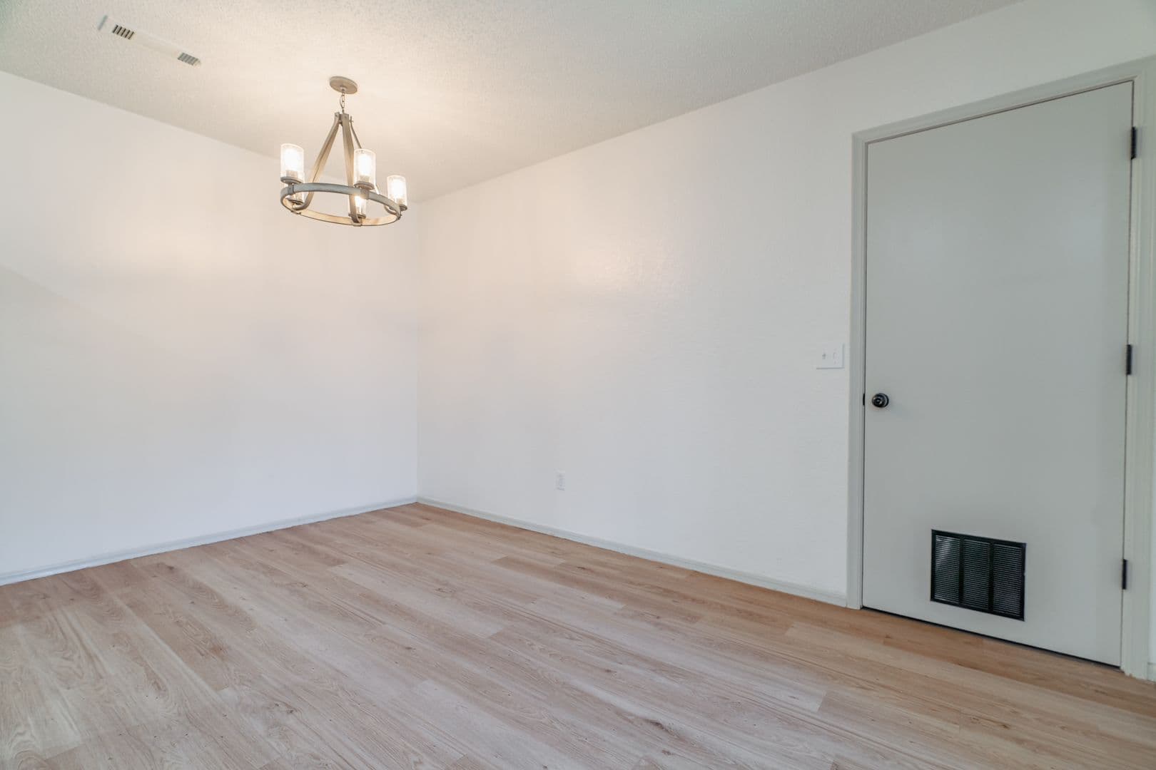 Springdale House: 2001 Cypress Pl
