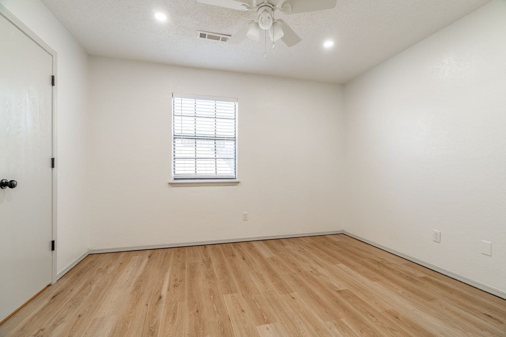 Springdale House: 2001 Cypress Pl