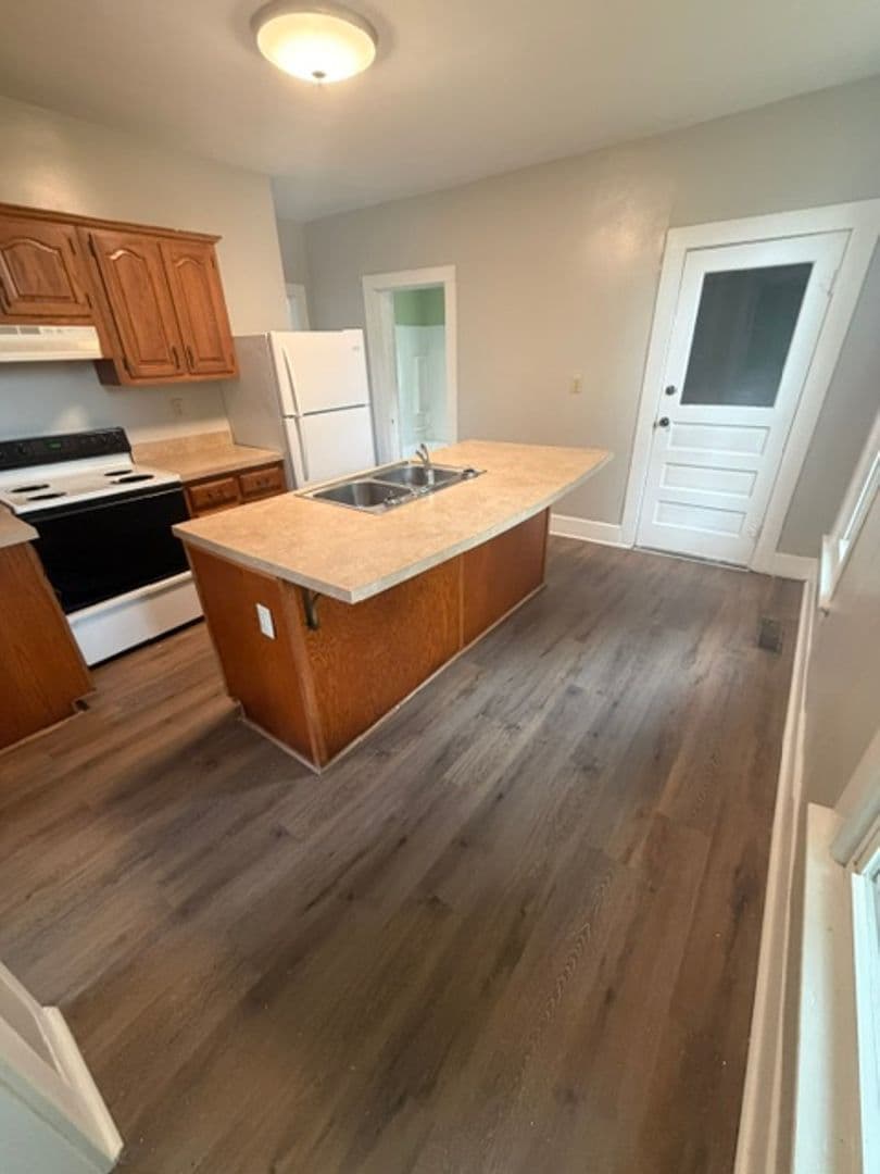 Evansville House: 1123 South Harlan Avenue