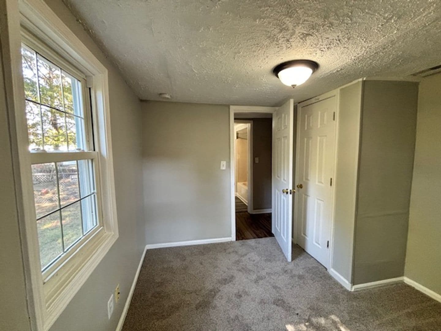 Evansville House: 1909 South Kerth Avenue