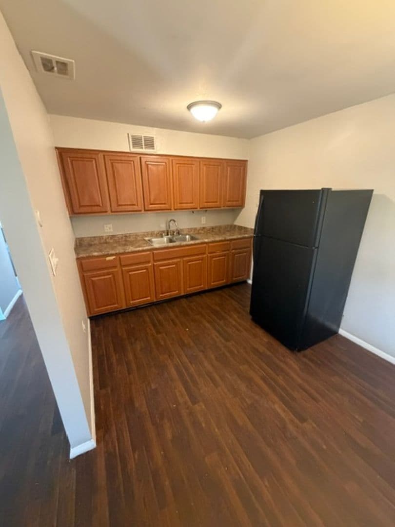 Evansville Apartment: 700 Chateau Drive