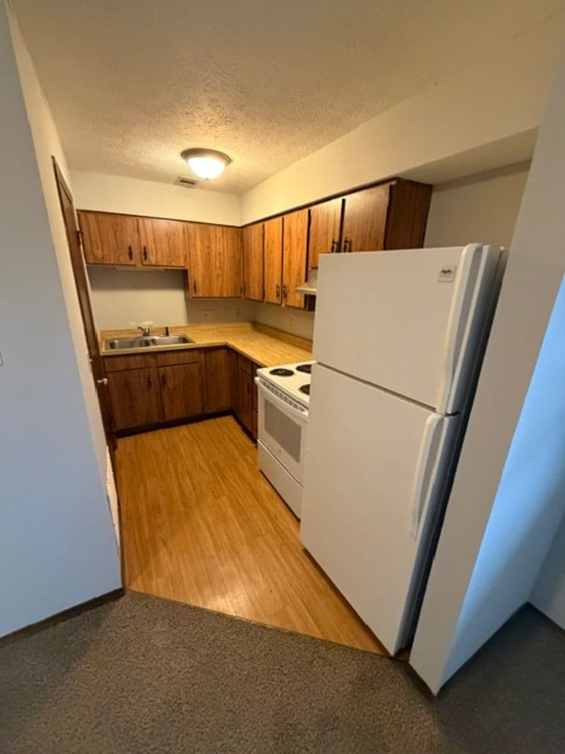 Evansville Apartment: 2326 Vogel Road
