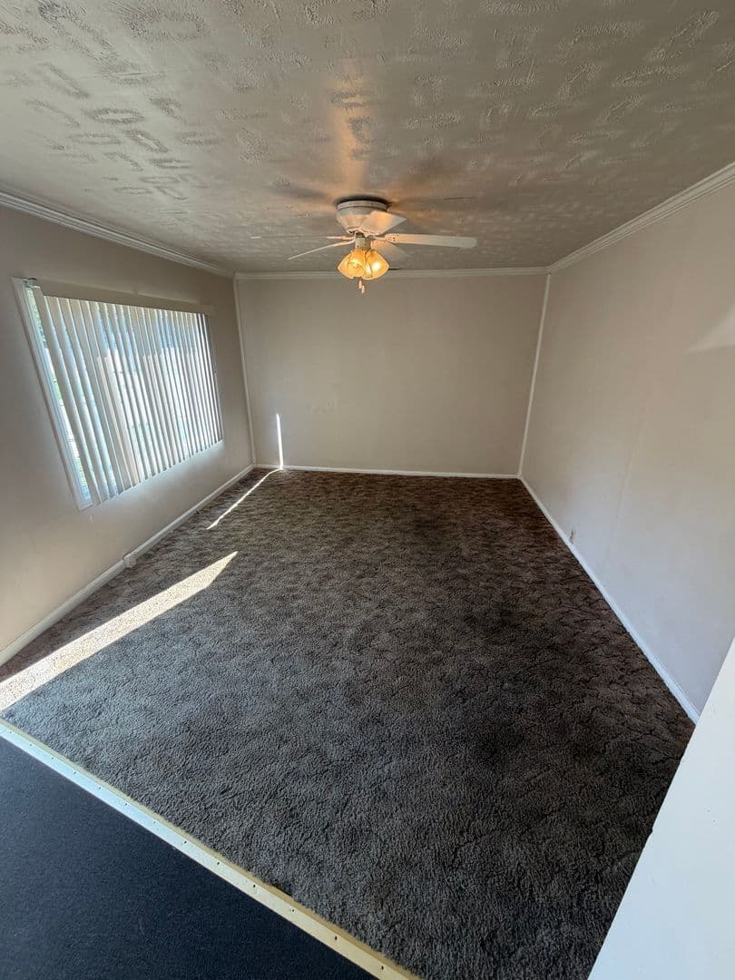 Evansville Apartment: 1240 & 1242 Negley Avenue