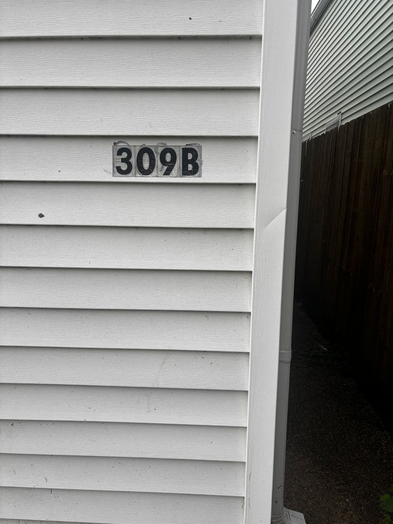 Evansville Apartment: 309 East Virginia Street