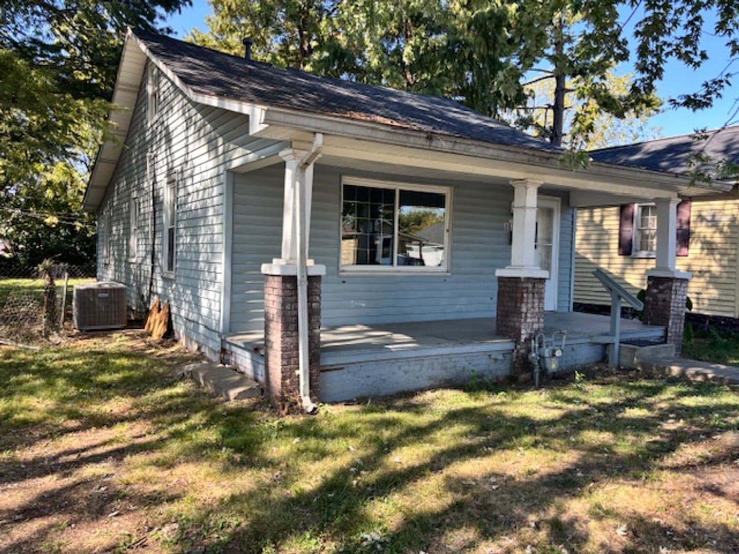 Evansville House: 1909 South Kerth Avenue