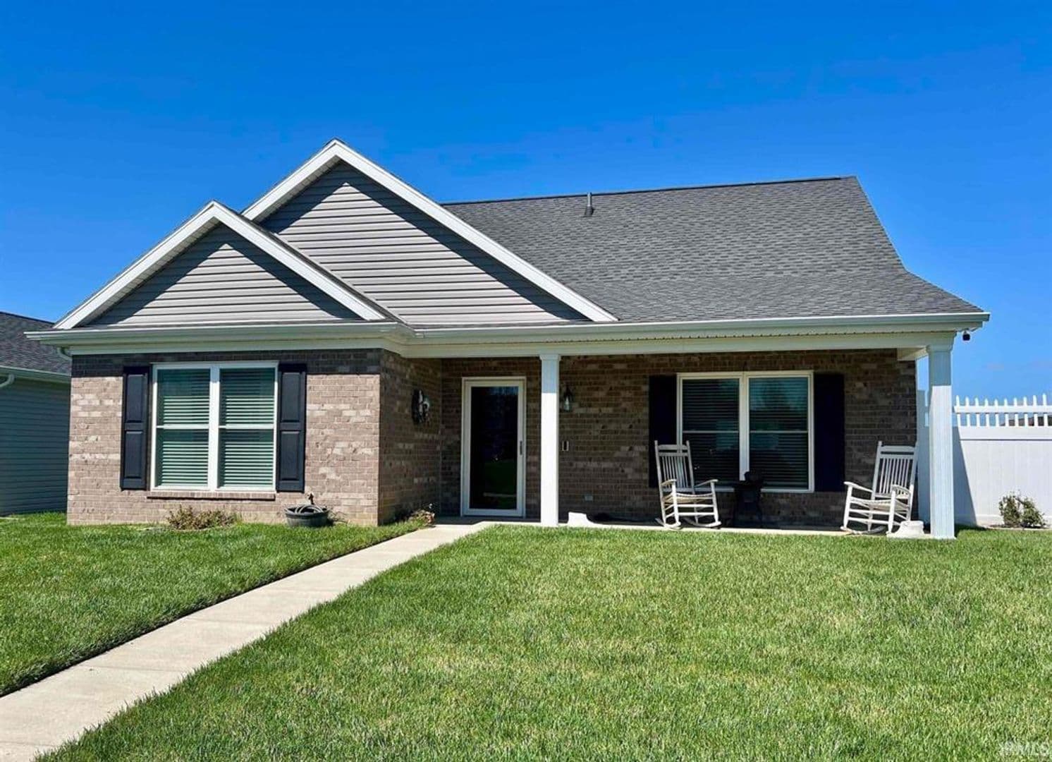 Evansville House: 1120 Watership Drive