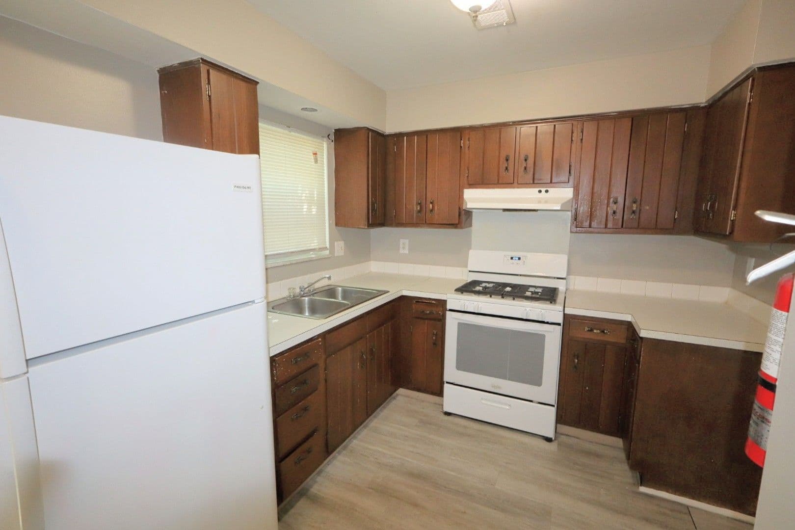 Evansville Apartment: 1210 Vista Court