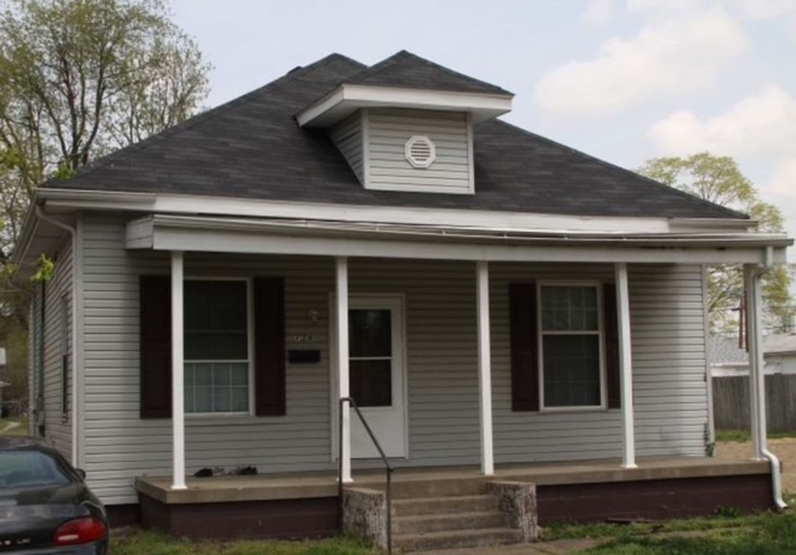Evansville House: 726 Jackson Avenue