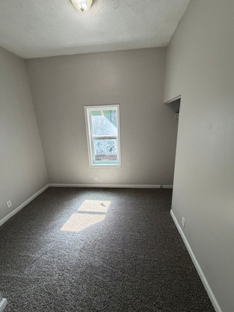 Evansville Apartment: 106 North First Avenue