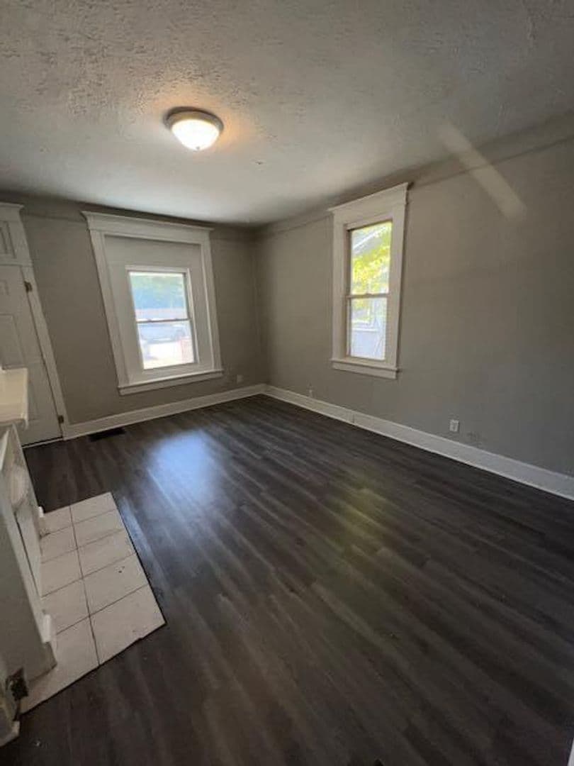 Evansville House: 730 East Florida Street