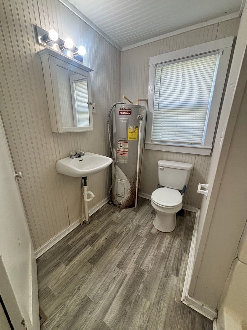 Evansville Apartment: 907-909 North Second Avenue