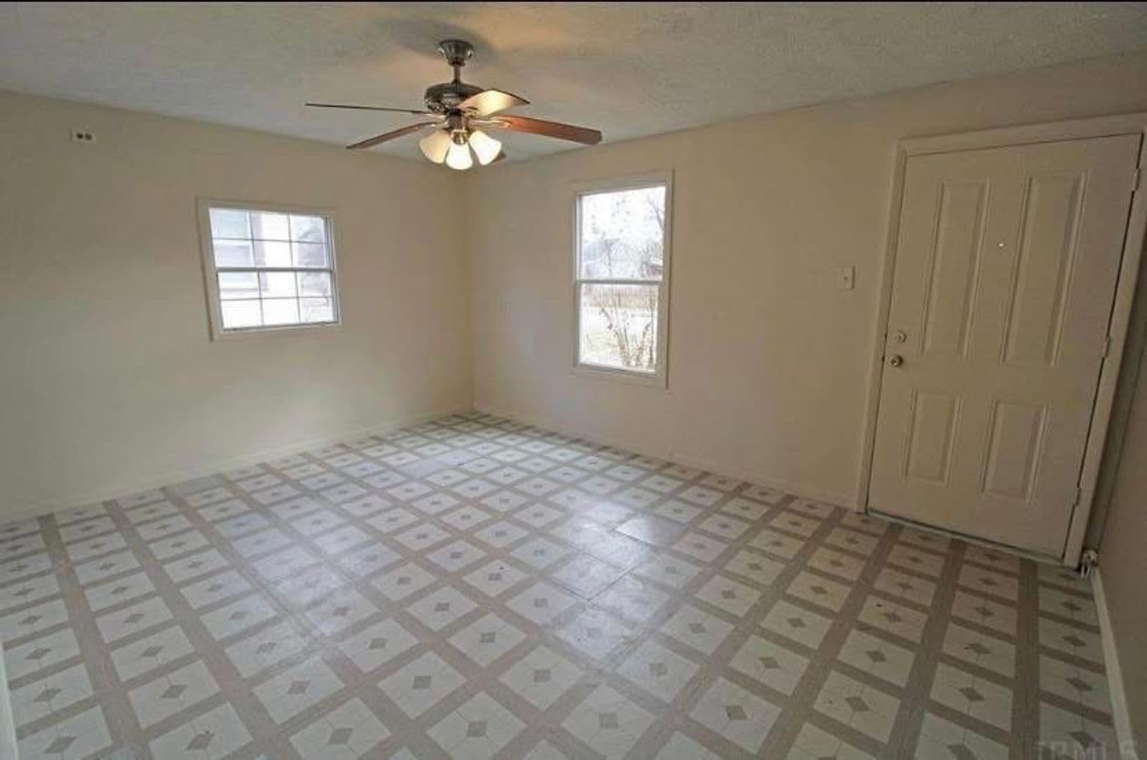 Evansville House: 730 Ridgeway Avenue