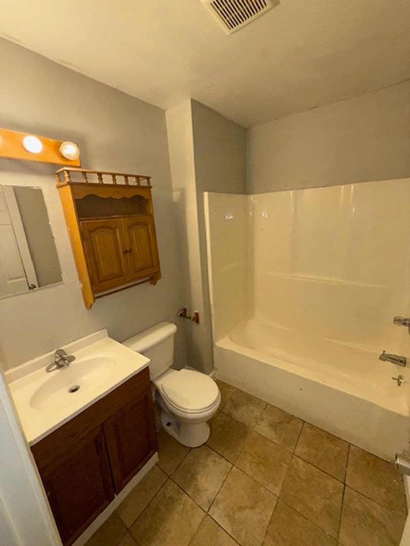 Evansville House: 726 Jackson Avenue