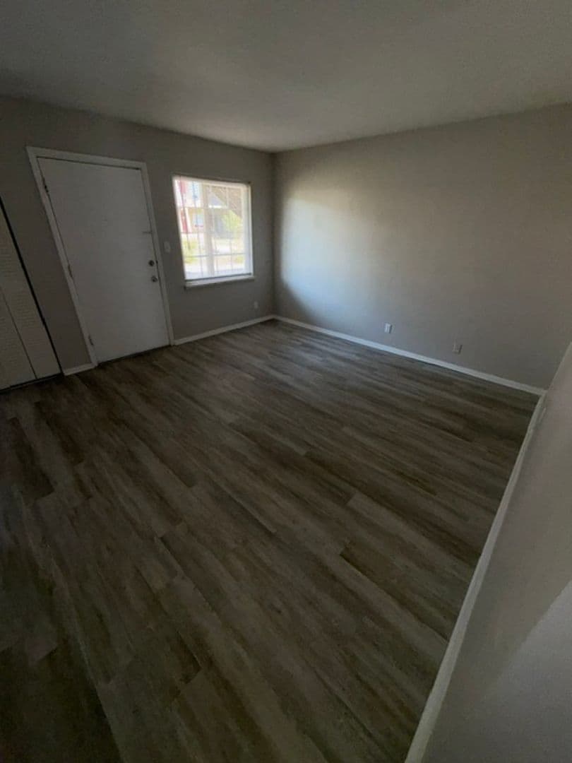 Evansville Apartment: 700 Chateau Drive