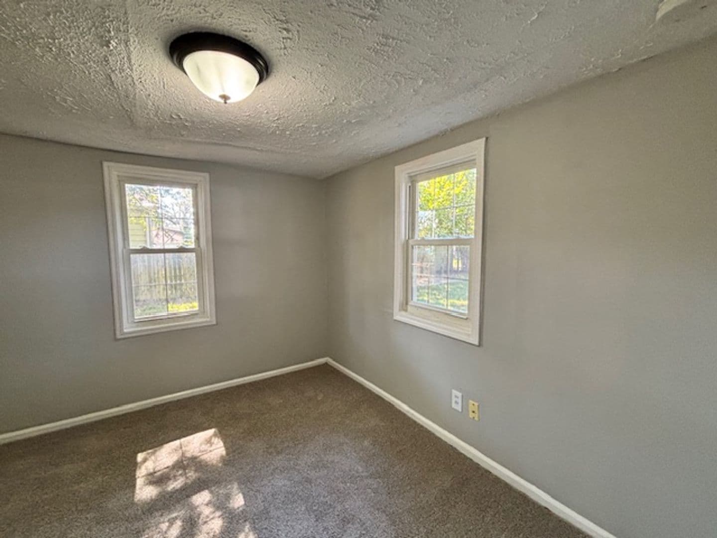 Evansville House: 1909 South Kerth Avenue