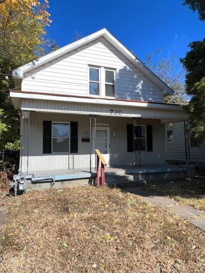 Evansville House: 730 East Florida Street
