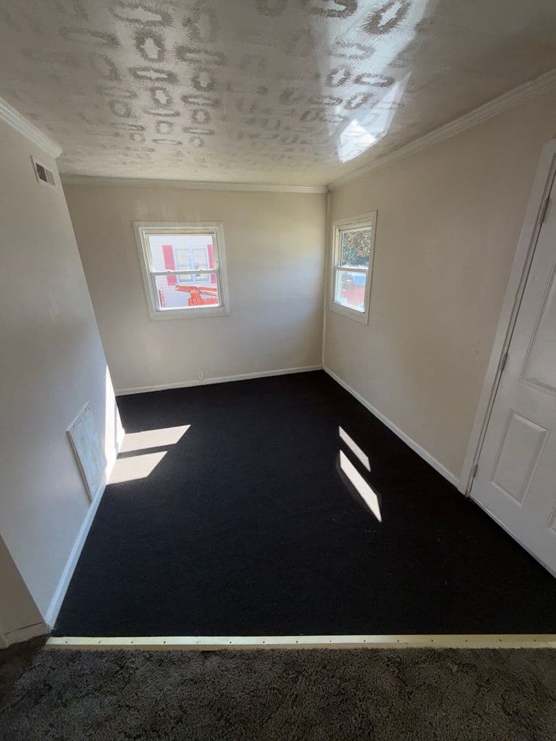 Evansville Apartment: 1240 & 1242 Negley Avenue
