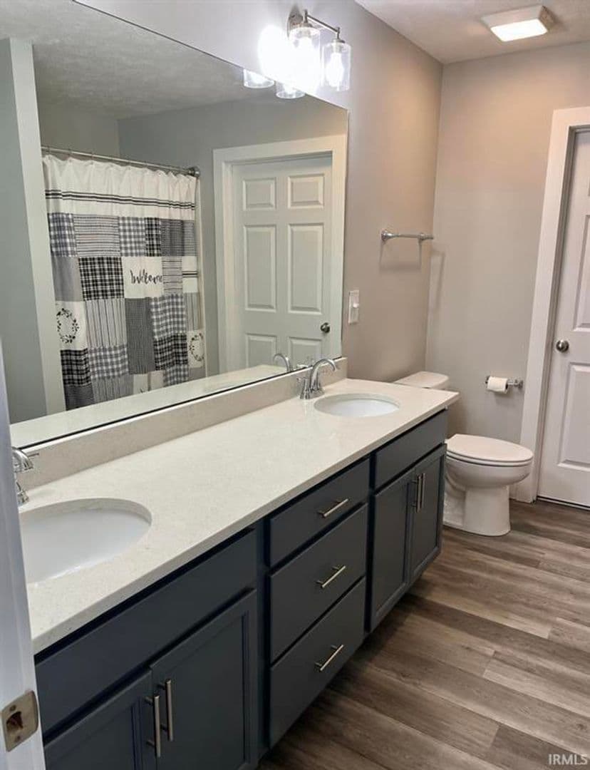 Evansville House: 1120 Watership Drive