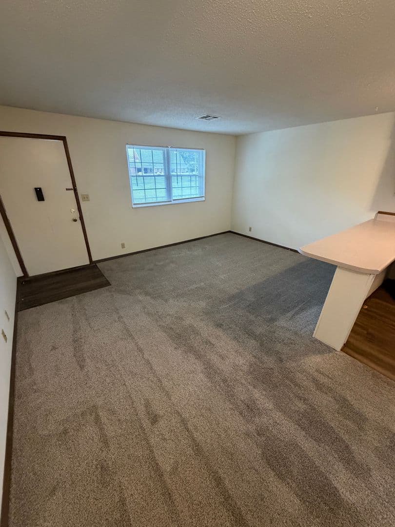 Evansville Apartment: 2151 East Columbia Street