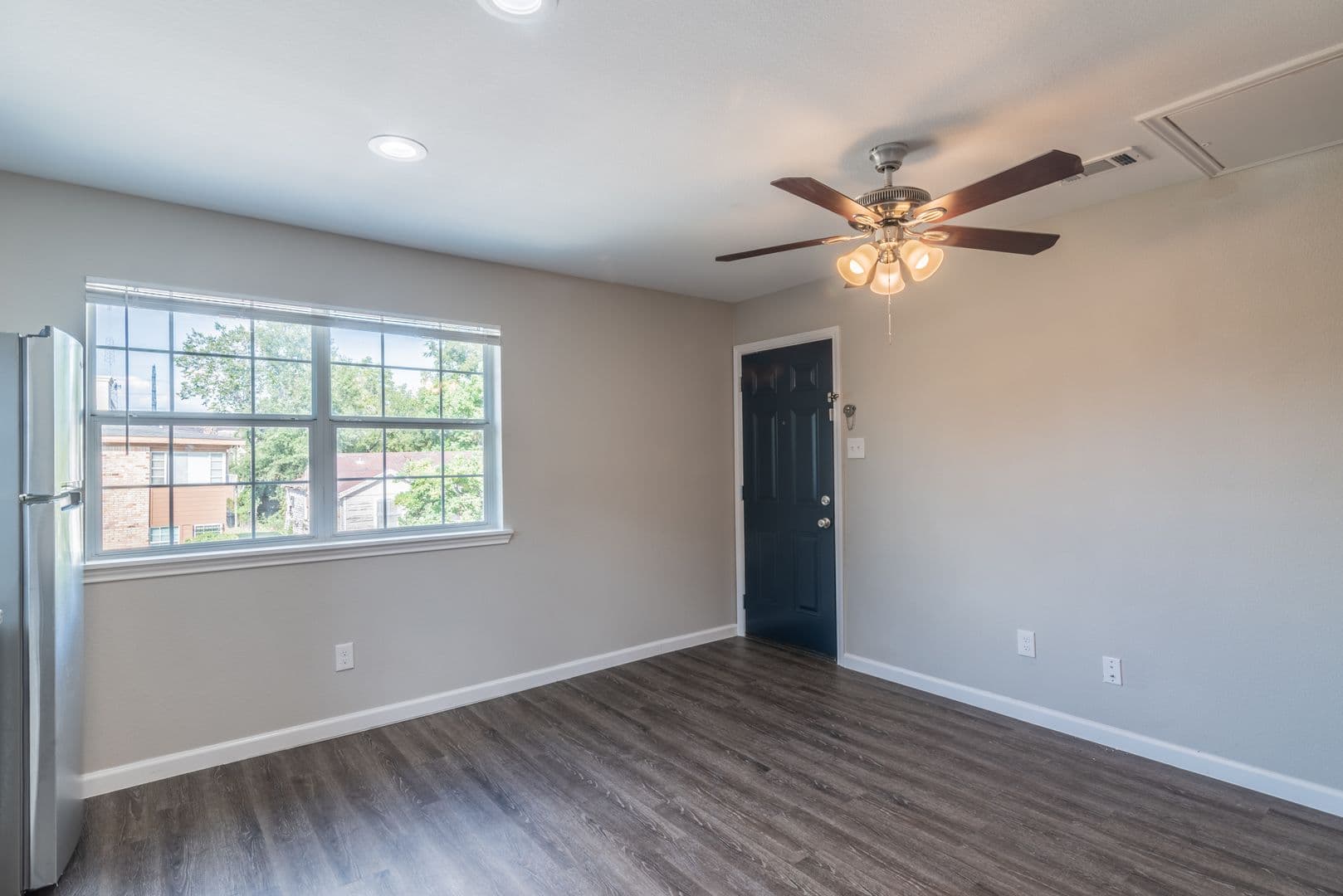 Houston House: 3102 Wentworth St., #4