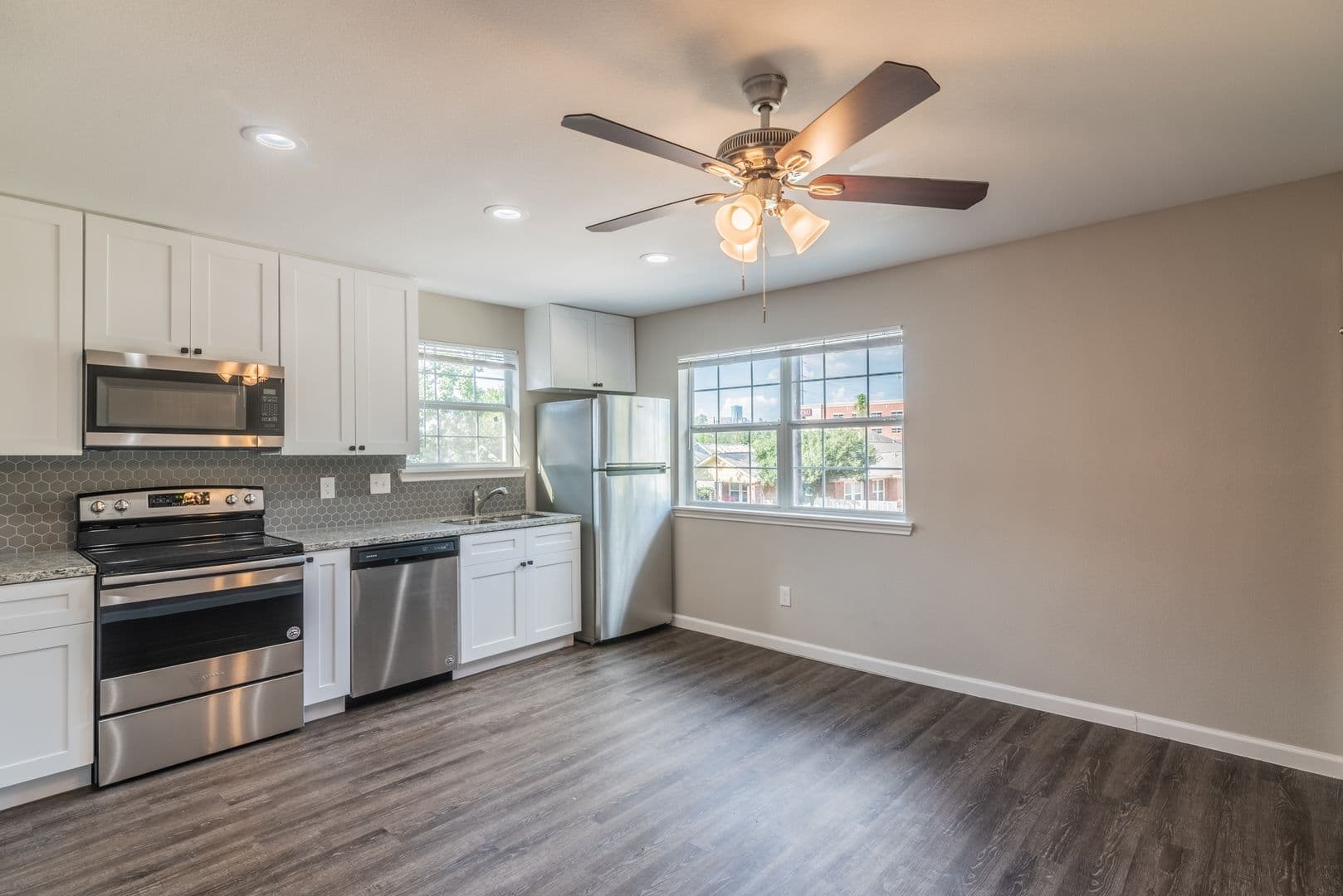 Houston House: 3102 Wentworth St., #4
