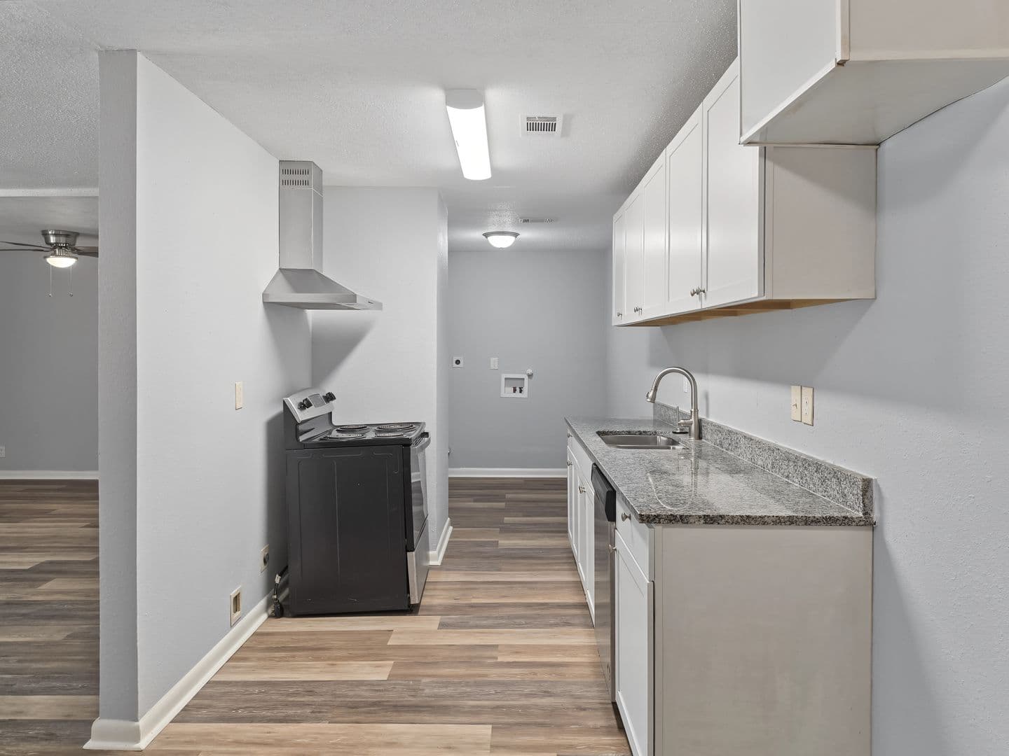 Houston House: 5427 Willow Glen Dr.