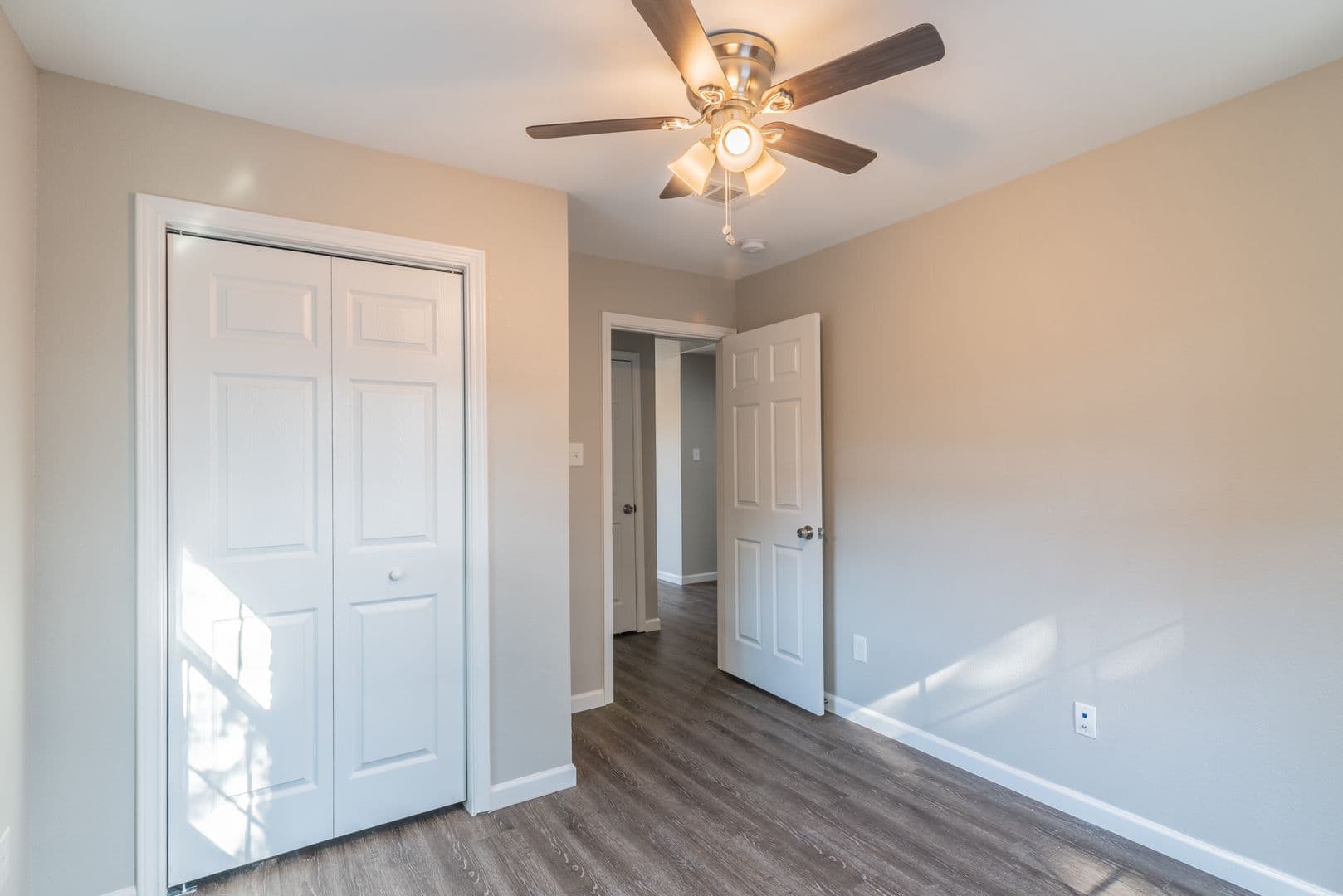 Houston House: 3102 Wentworth St., #4