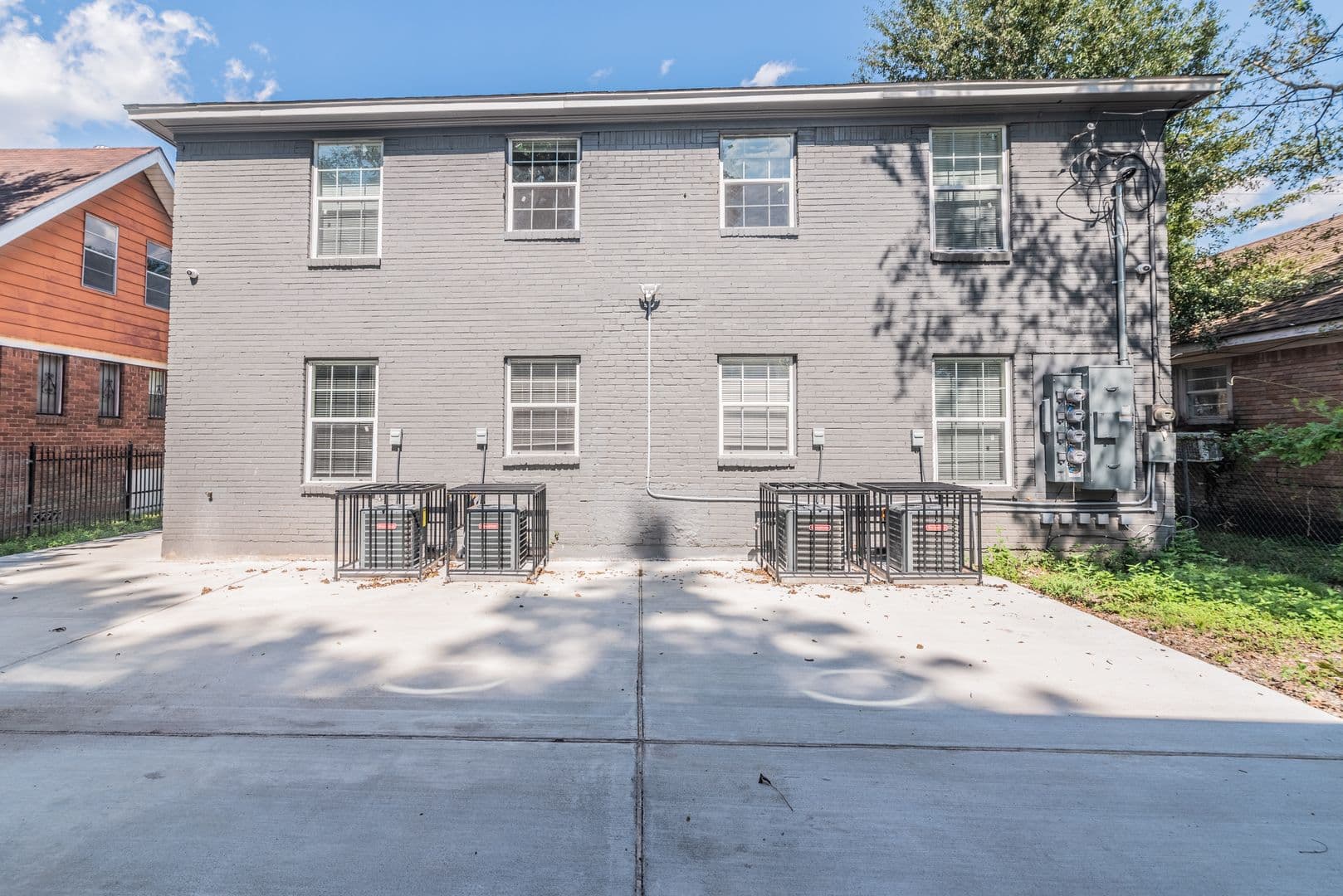 Houston House: 3102 Wentworth St., #4