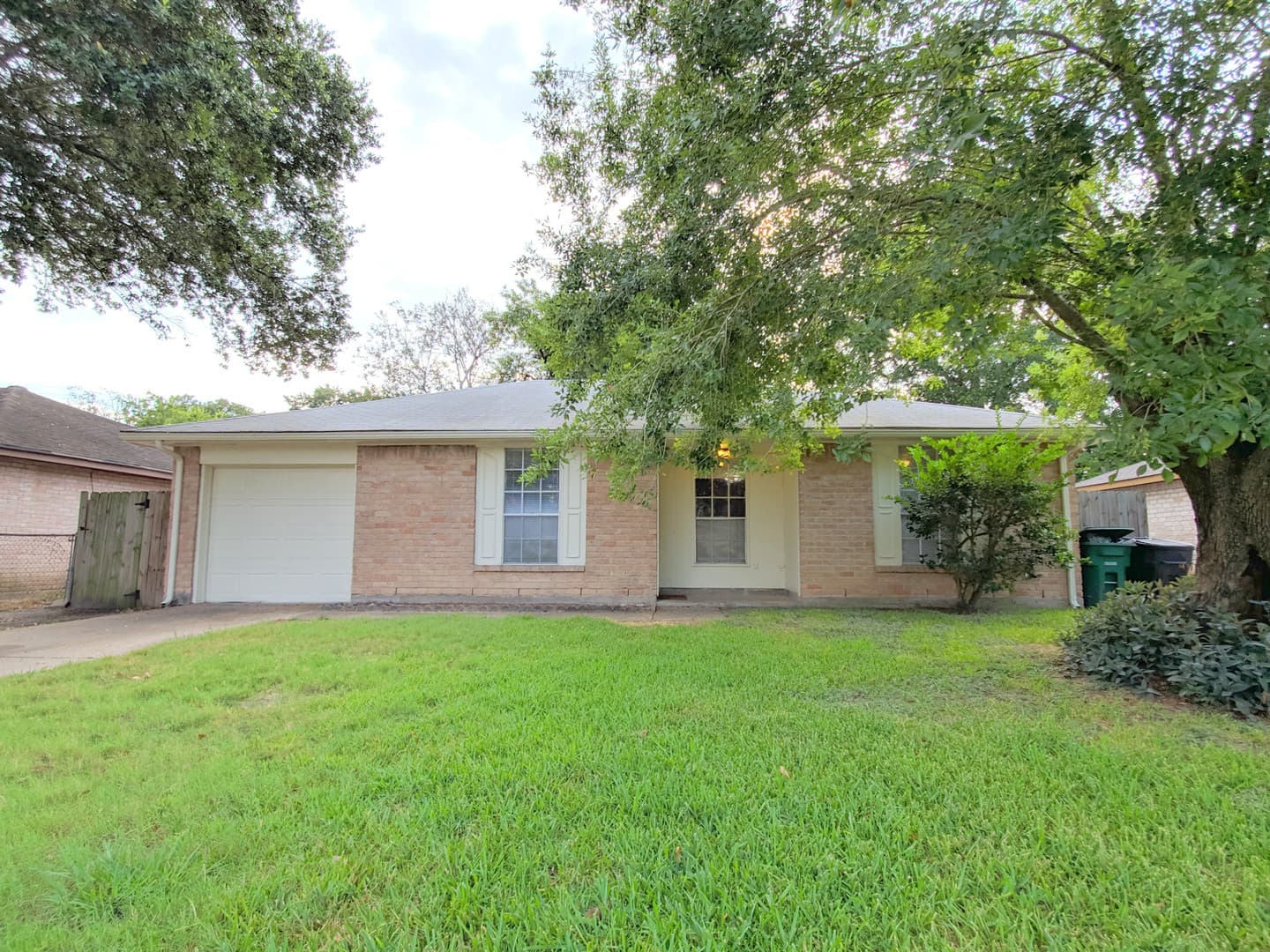 Houston House: 14826 Weil Pl.