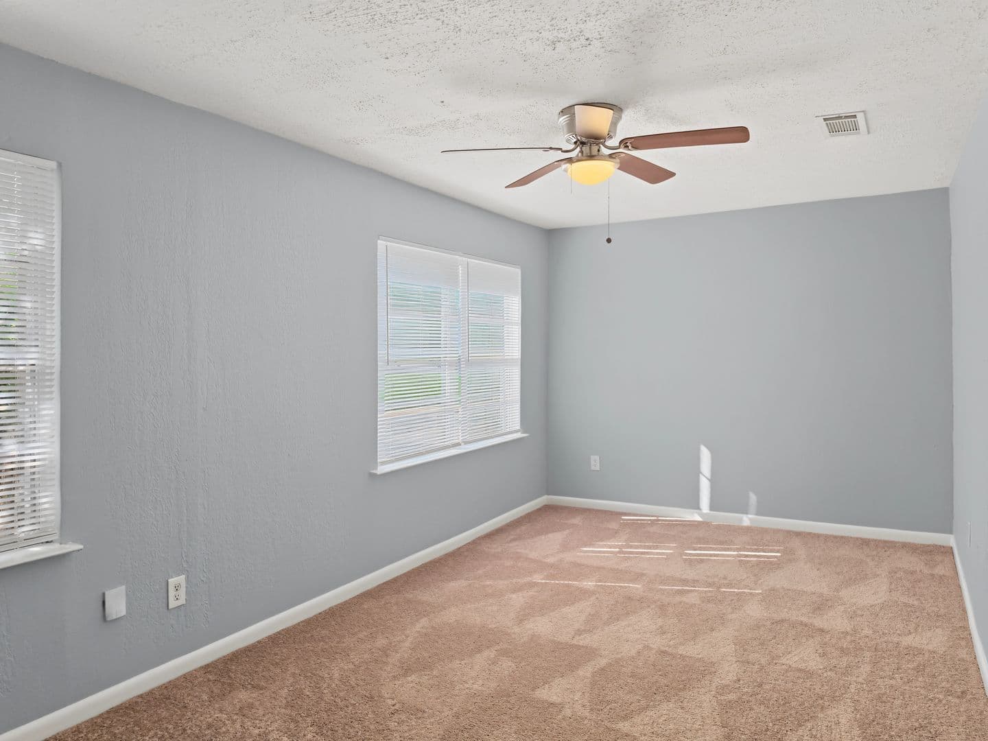 Houston House: 5427 Willow Glen Dr.